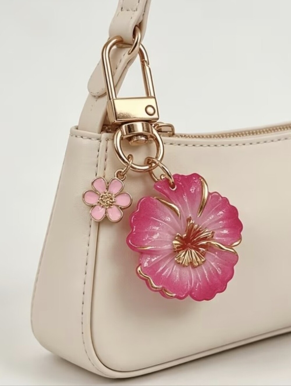 Flower Bag Charm/ Keychain NEW